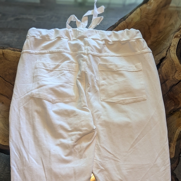White linen Drawstring Pant - Picture 10 of 12